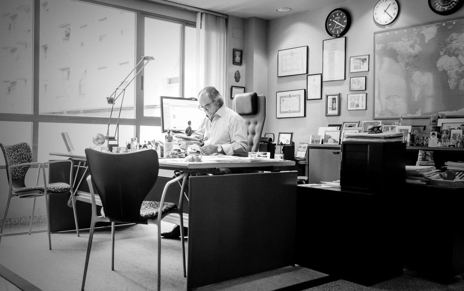 Francisco R. Pomares working at his office